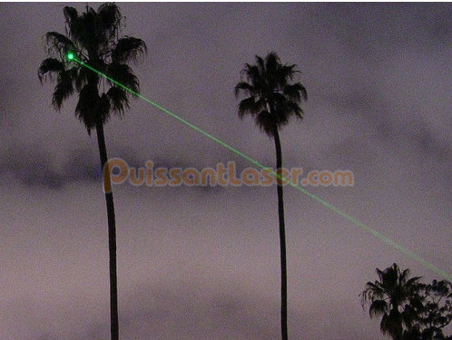 pointeur laser 200mw distance