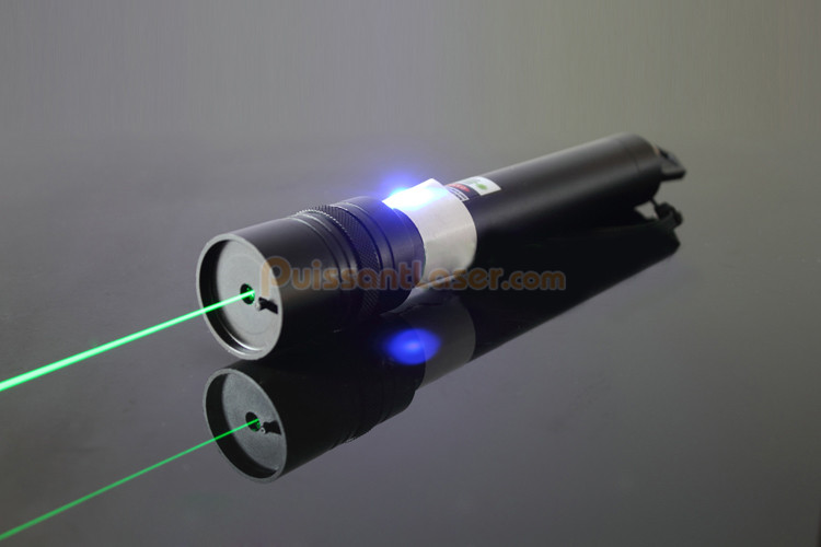 lampe torche avec pointeur laser