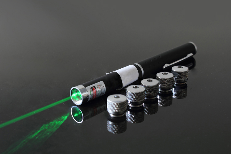 Stylo Pointeur Laser Vert 20 mW Neuf avec Têtes à Motifs Pas Cher