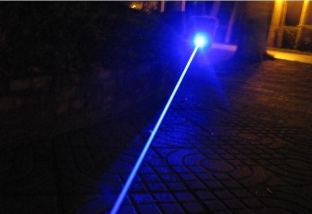 pointeur laser 1200mw violet